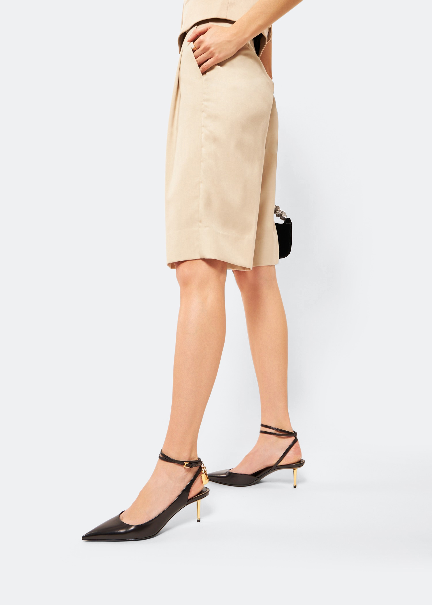 

Padlock slingback pumps, Black