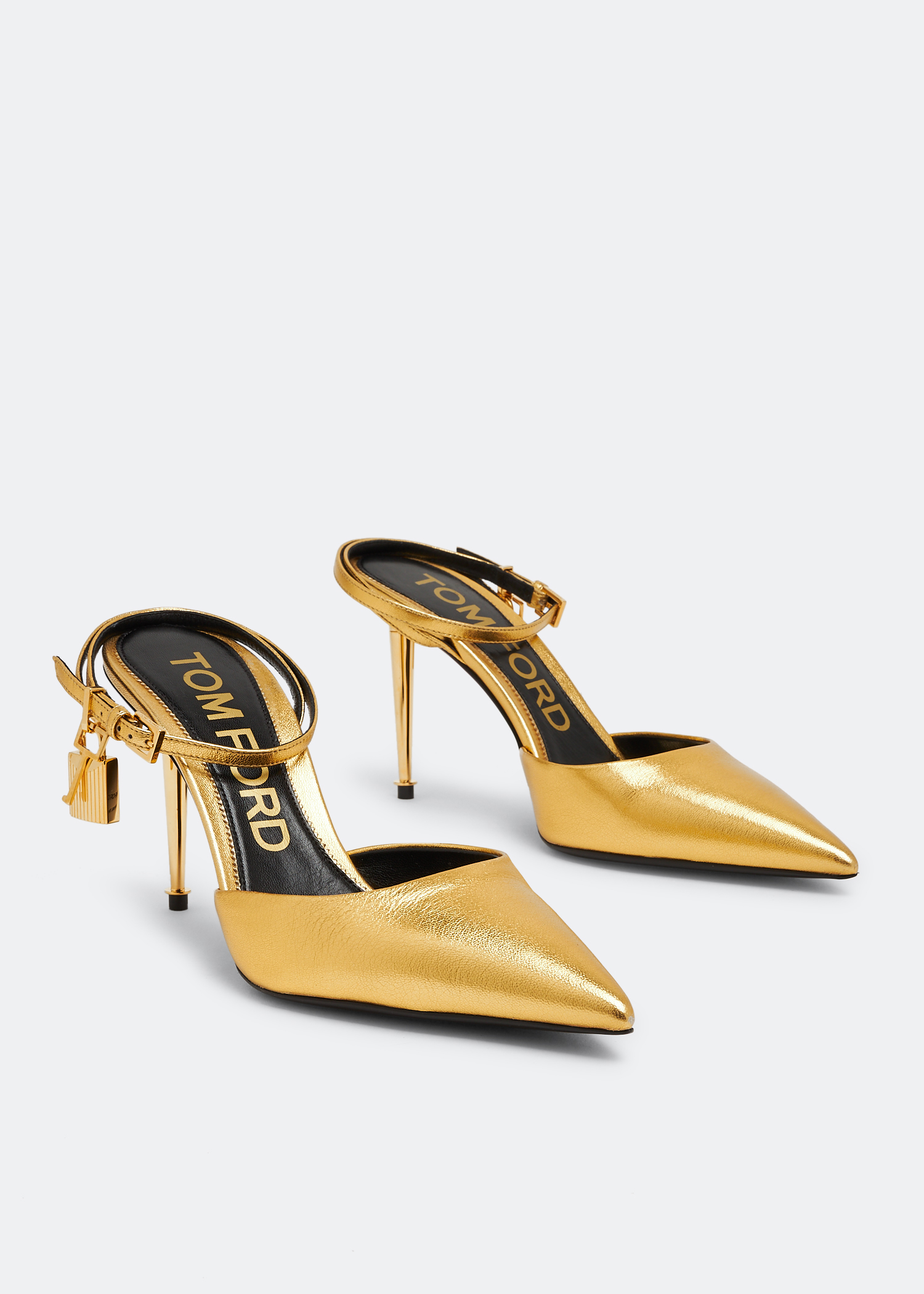Toms heels hotsell pumps