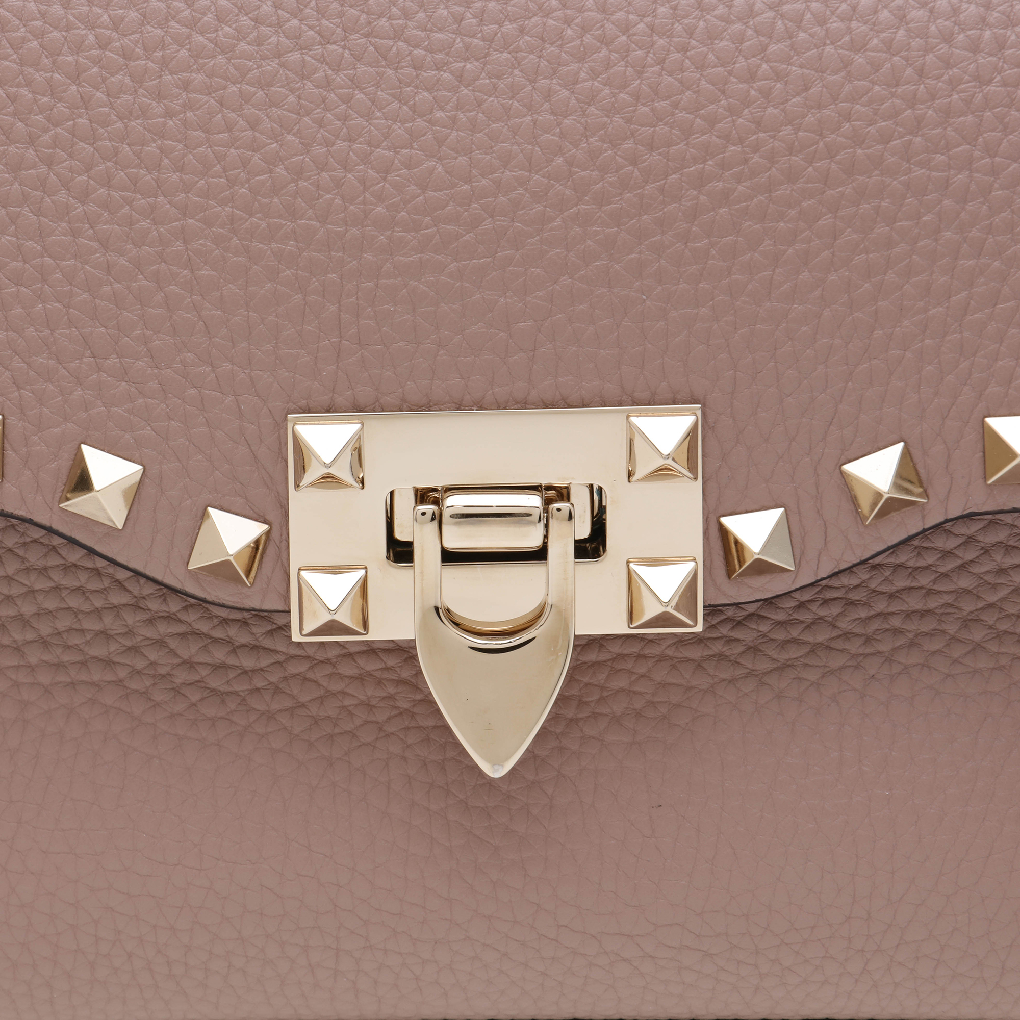 

Rockstud small crossbody bag, Beige