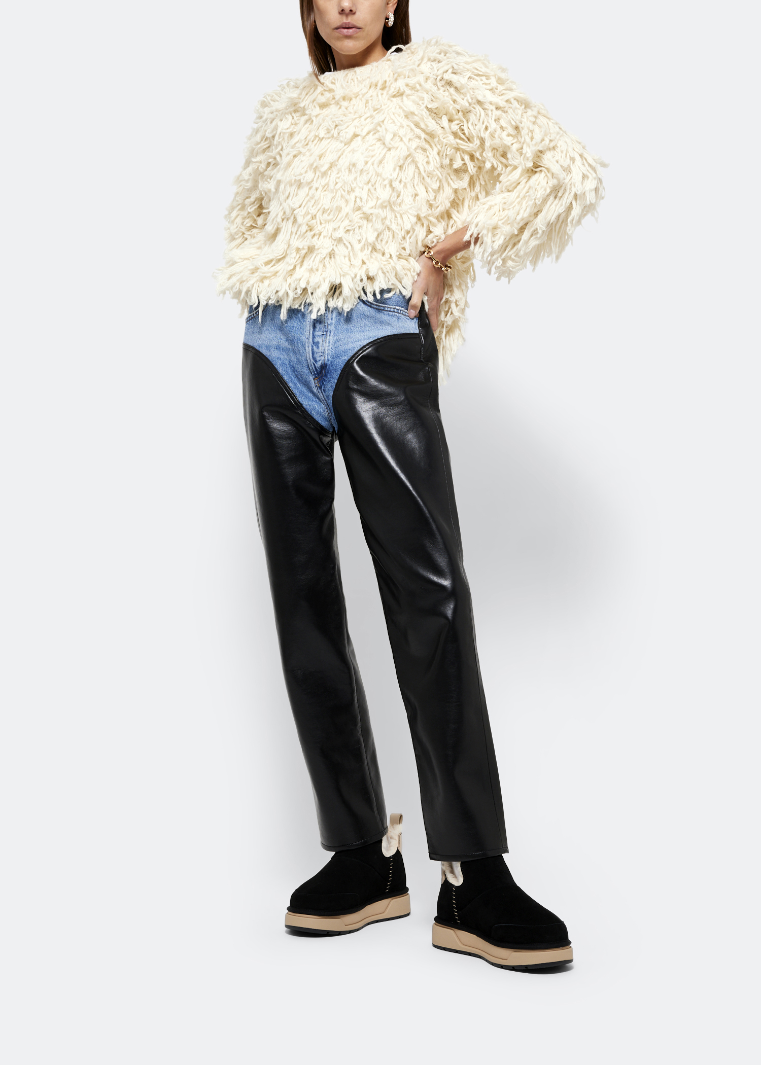 

Shearling puffer boots, Beige