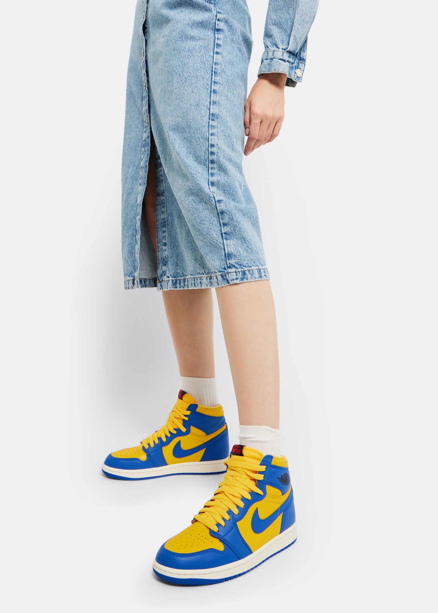 

Air Jordan 1 High OG 'Reverse Laney' sneakers, Yellow