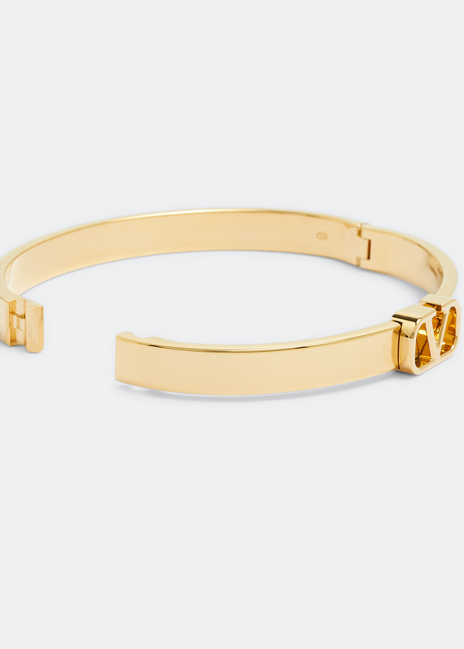 

Mini VLogo Signature bangle, Gold