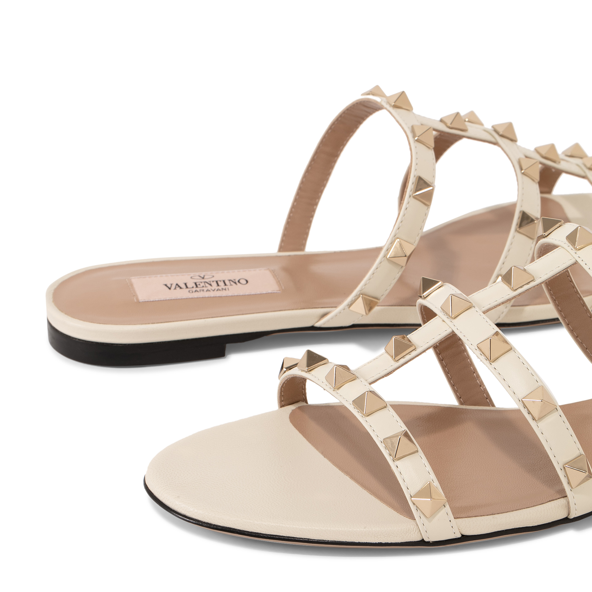 

Rockstud flat sandals, White