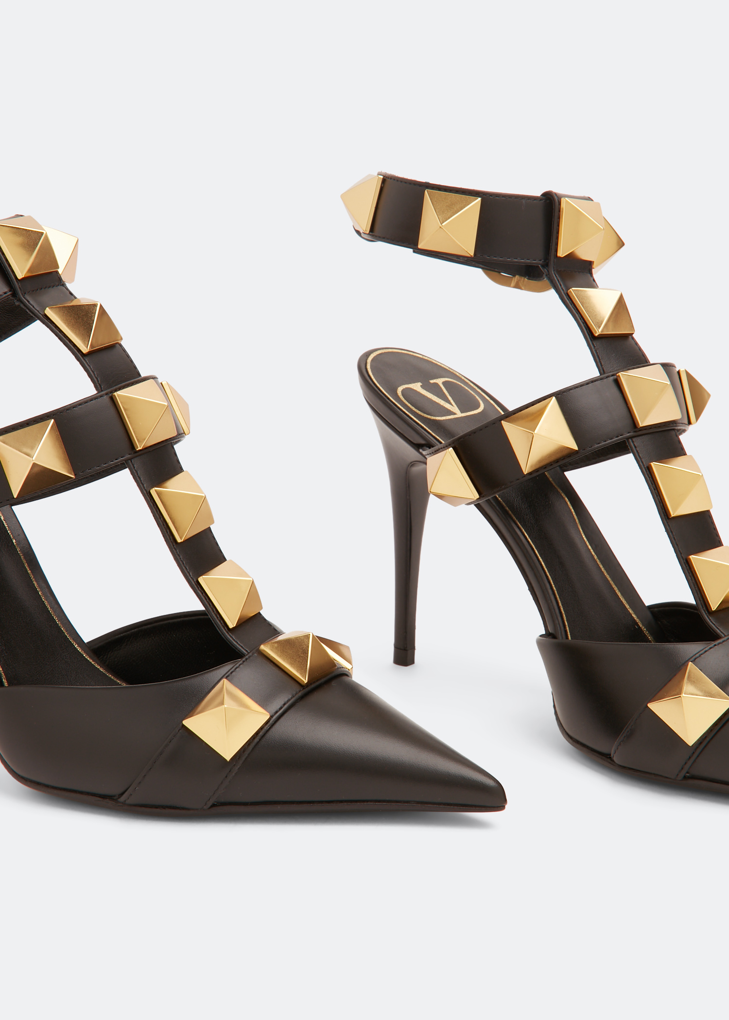 

Roman Stud pumps, Black