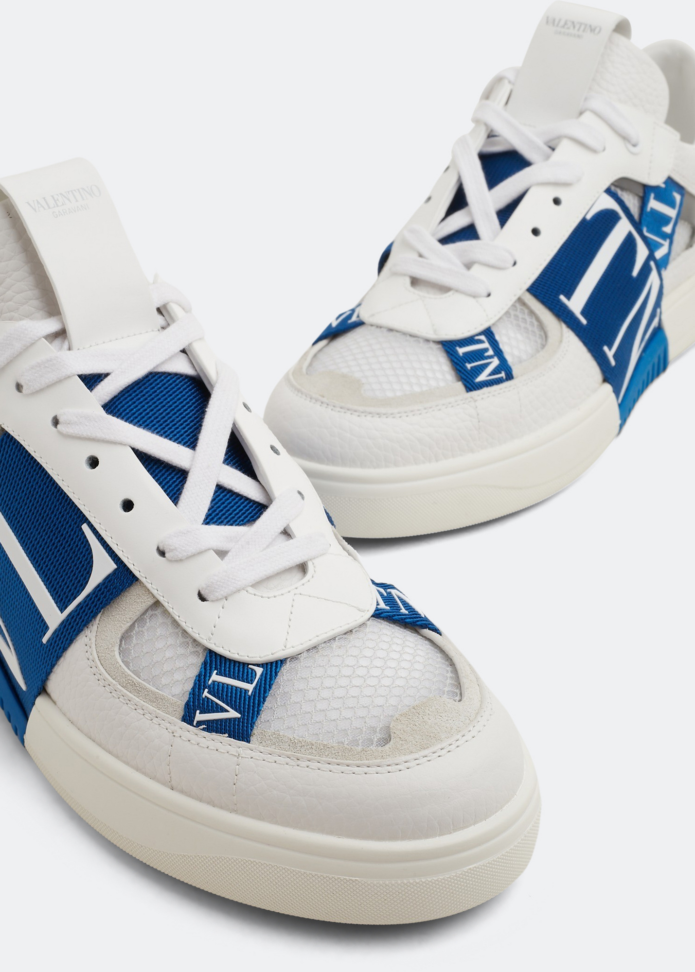 

VL7N sneakers, White